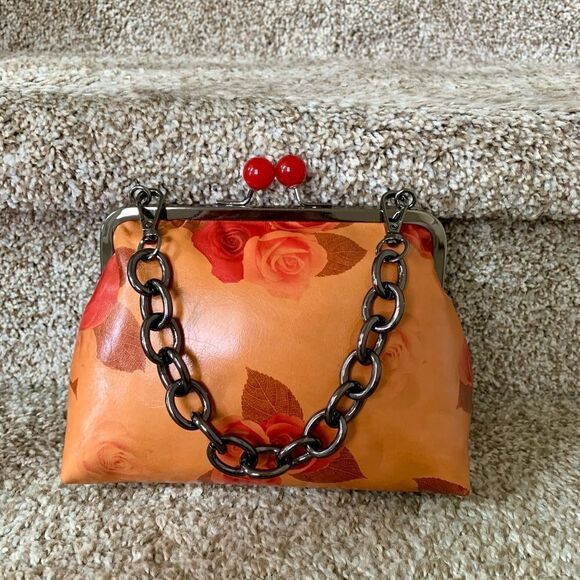 Handmade Genuine Leather Rose Print, Cherry Kisslock Purse/Wristlet/Crossbody - Picture 9 of 16